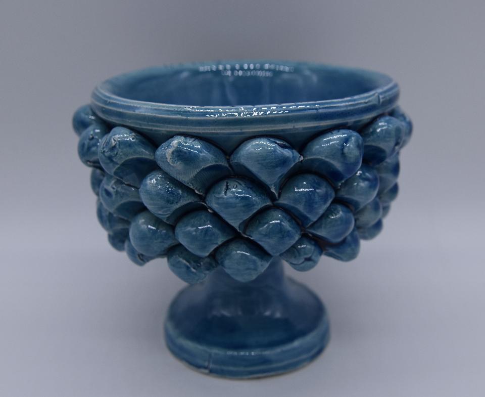 Mezza pigna h.10 cm blu antico vaso porta pianta Produzione artigianale di Caltagirone con alzata