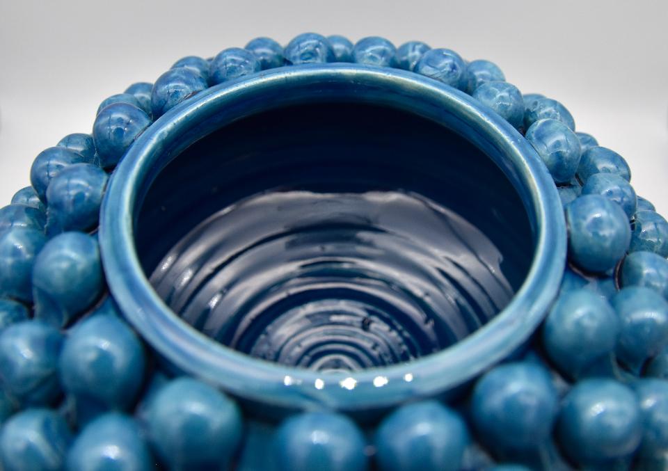 Biscottiera pigna decorata blu antico Produzione artigianale di Caltagirone h.20 cm