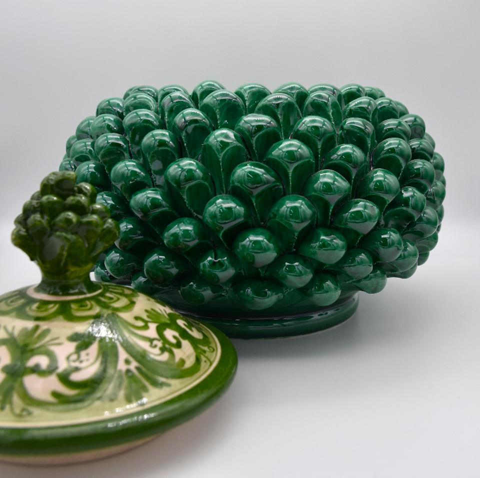 Biscottiera pigna decorata verde ramina Produzione artigianale di Caltagirone h.20 cm