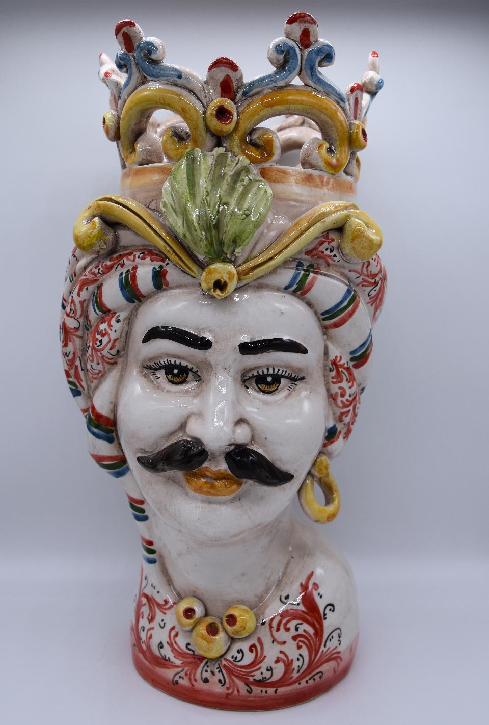 Coppia teste di moro con corona e turbante Produzione artigianale di Caltagirone h.30 cm