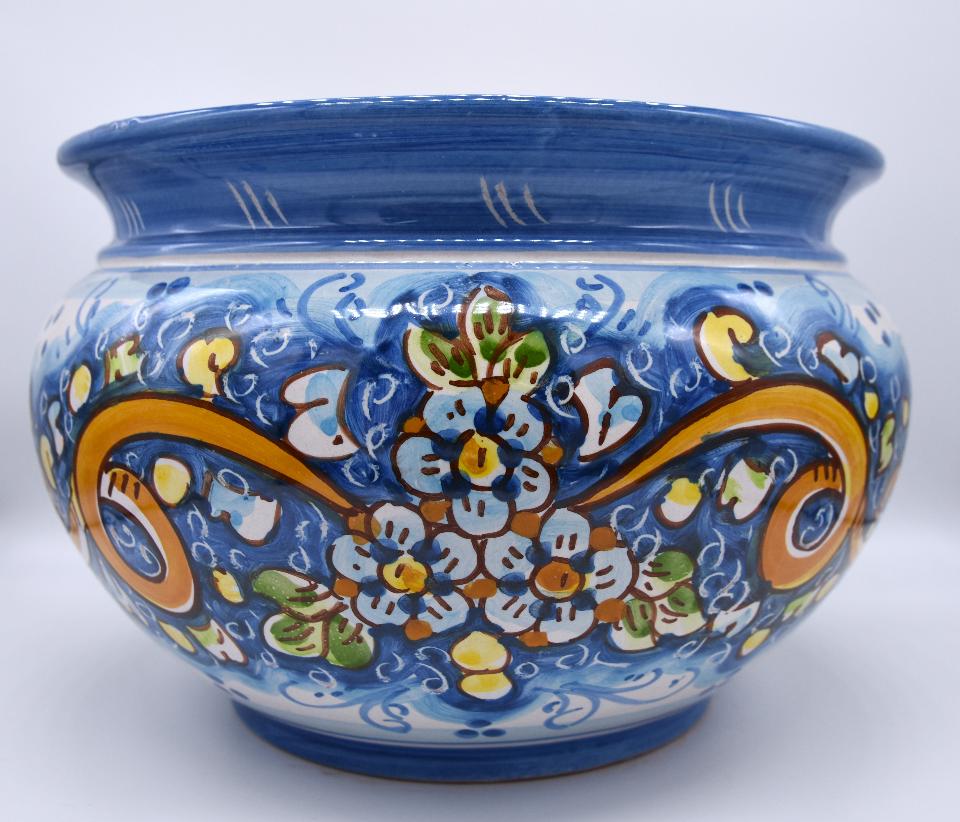 Portavaso cachepot decoro nastrino celeste in ceramica siciliana Produzione artigianale di Caltagirone Diametro 20cm