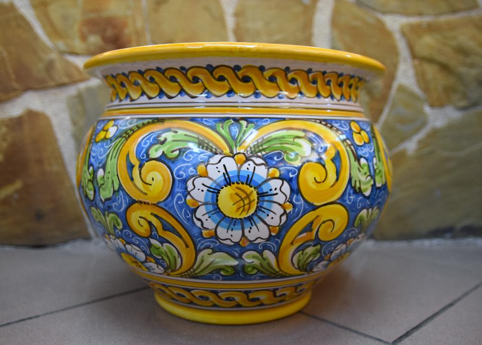 Portavaso cachepot in ceramica  Produzione artigianale di Caltagirone  Diametro 30cm