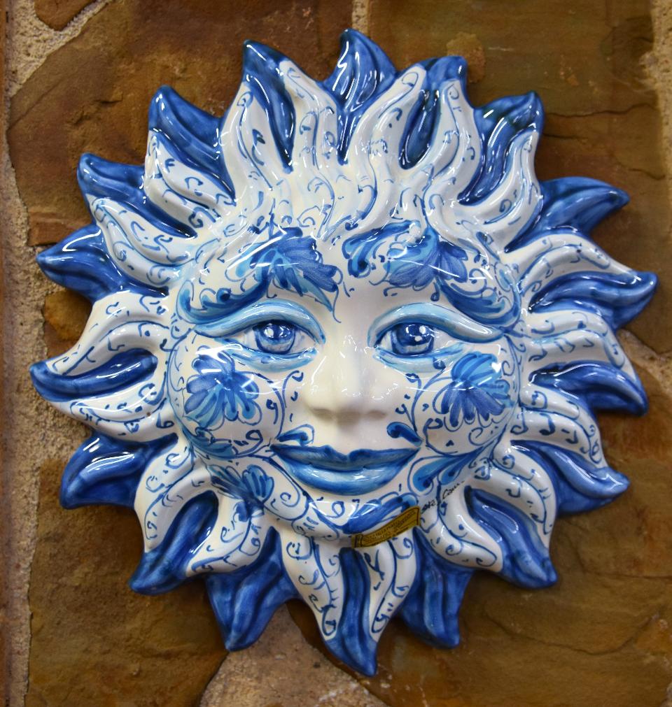 Sole in ceramica da parete azzurro/bianco Produzione artigianale di Santo Stefano di Camastra Diametro 33cm