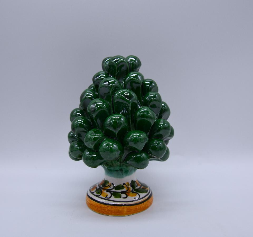 Pigna siciliana in ceramica verde h.12 cm Produzione artigianale di Caltagirone con piede decorato