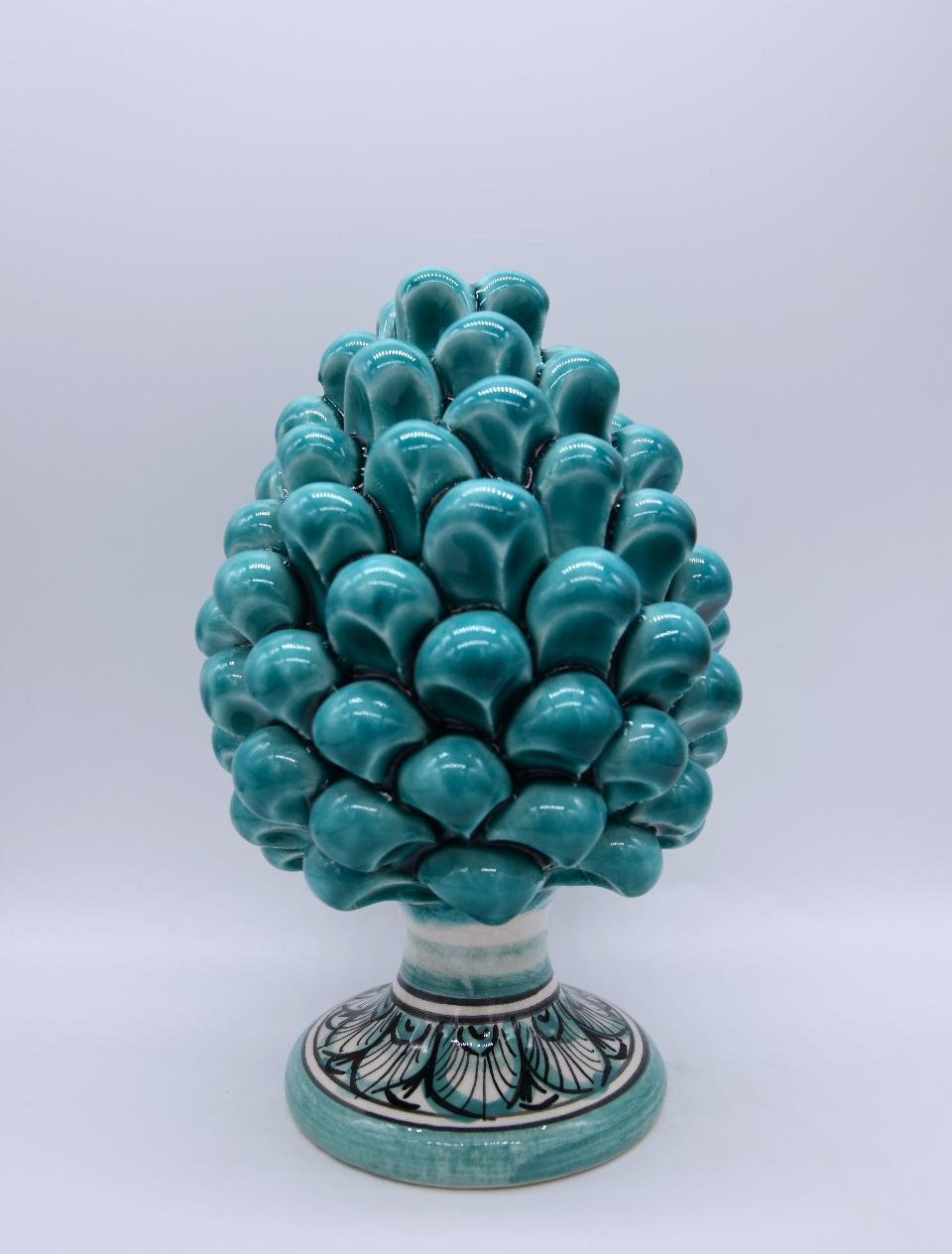Pigna siciliana in ceramica verde acqua con base decorata Produzione artigianale di Caltagirone h.15cm