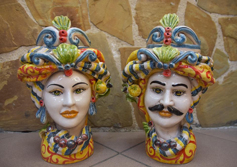 Coppia Teste di moro con limoni e turbante h.30cm Produzione artigianale di Caltagirone decorate