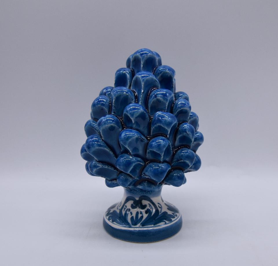 Pigna siciliana in ceramica blu antico con base decorata Produzione artigianale di Caltagirone h.12cm