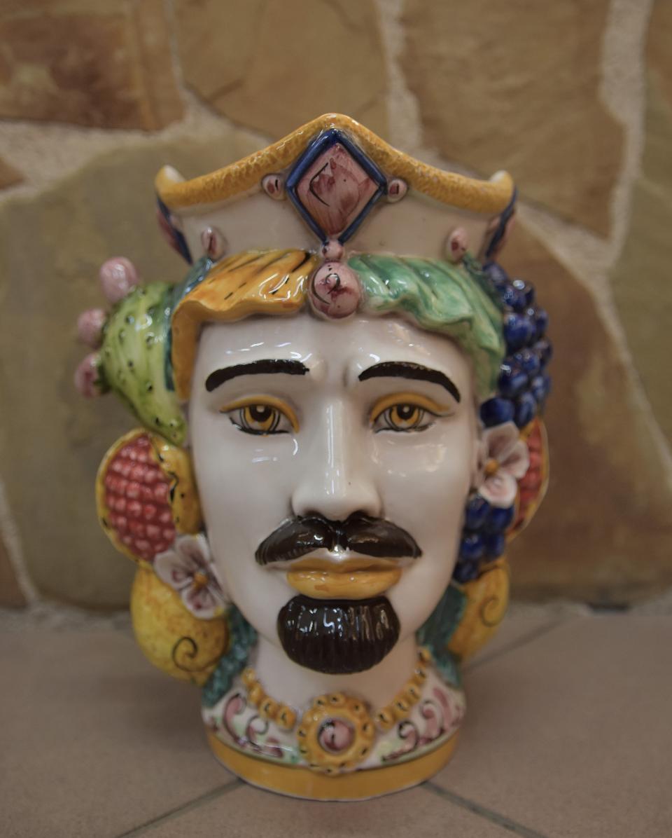 NEW Coppia teste di moro con frutta e fichi d'india moderne Produzione artigianale di Caltagirone h.25cm