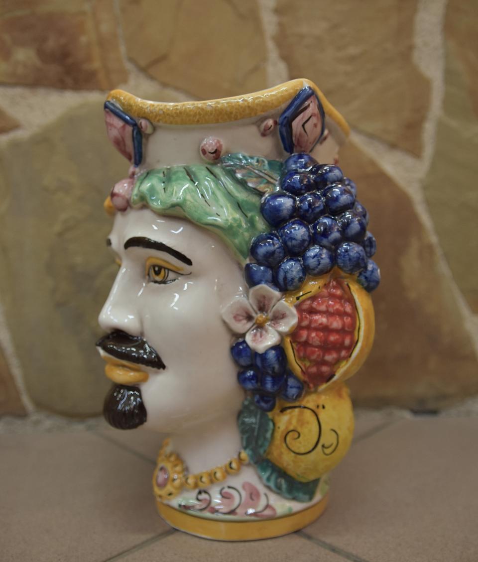 NEW Coppia teste di moro con frutta e fichi d'india moderne Produzione artigianale di Caltagirone h.25cm