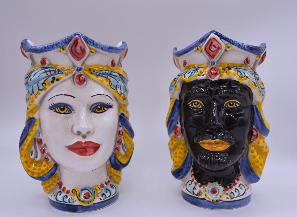 Teste di moro modello gioiello ornato decoro giallo e blu Produzione artigianale di Caltagirone h.15cm