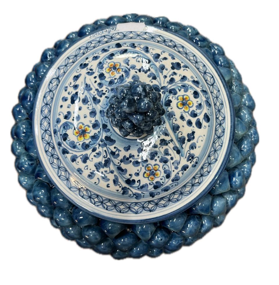 Biscottiera pigna decorata blu antico Produzione artigianale di Caltagirone H 25cm