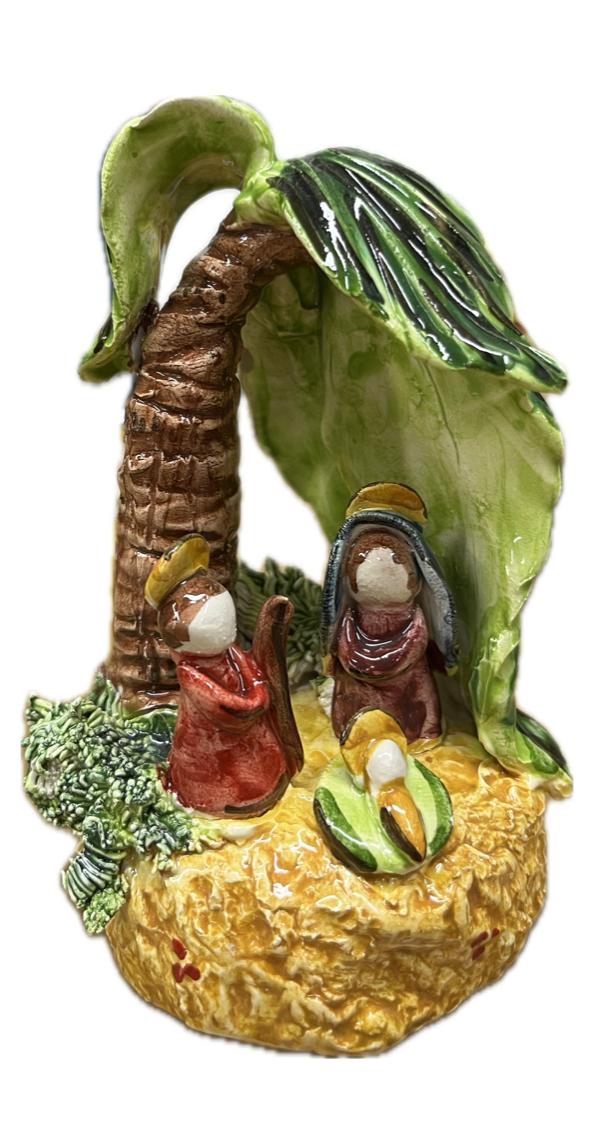Presepe in ceramica con albero Produzione artigianale di Caltagirone H 11cm