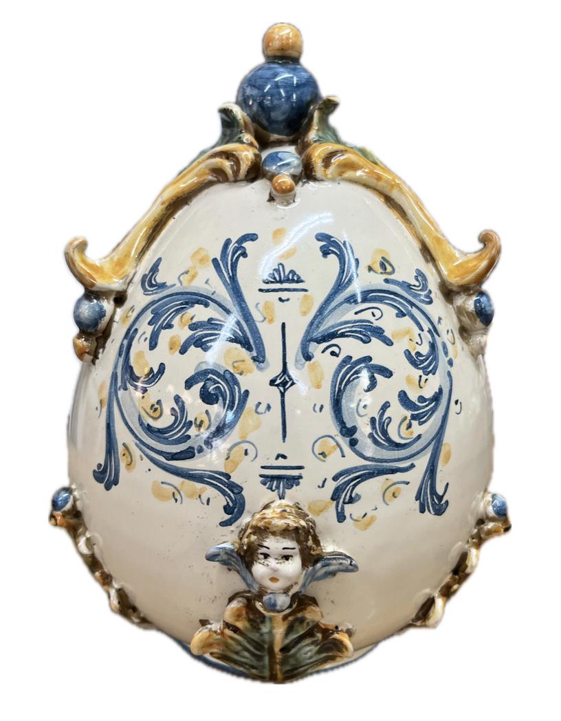 Uovo decoro plastico arancione e blu in ceramica siciliana Produzione artigianale di Caltagirone h.22cm