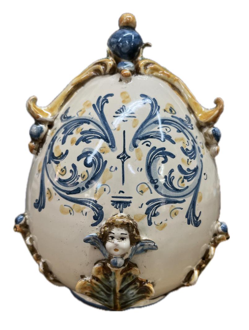 Uovo decoro plastico arancione e blu in ceramica siciliana Produzione artigianale di Caltagirone h.22cm