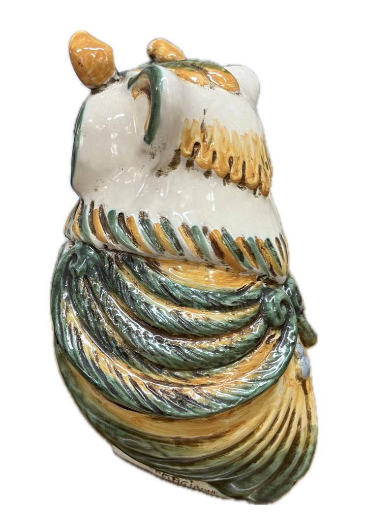 Civetta decorata in ceramica verde e arancione Produzione artigianale di Caltagirone H 15cm