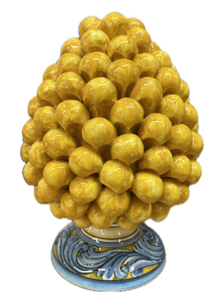 Pigna siciliana in ceramica giallo ocra con base decorata Produzione artigianale di Caltagirone h.20cm