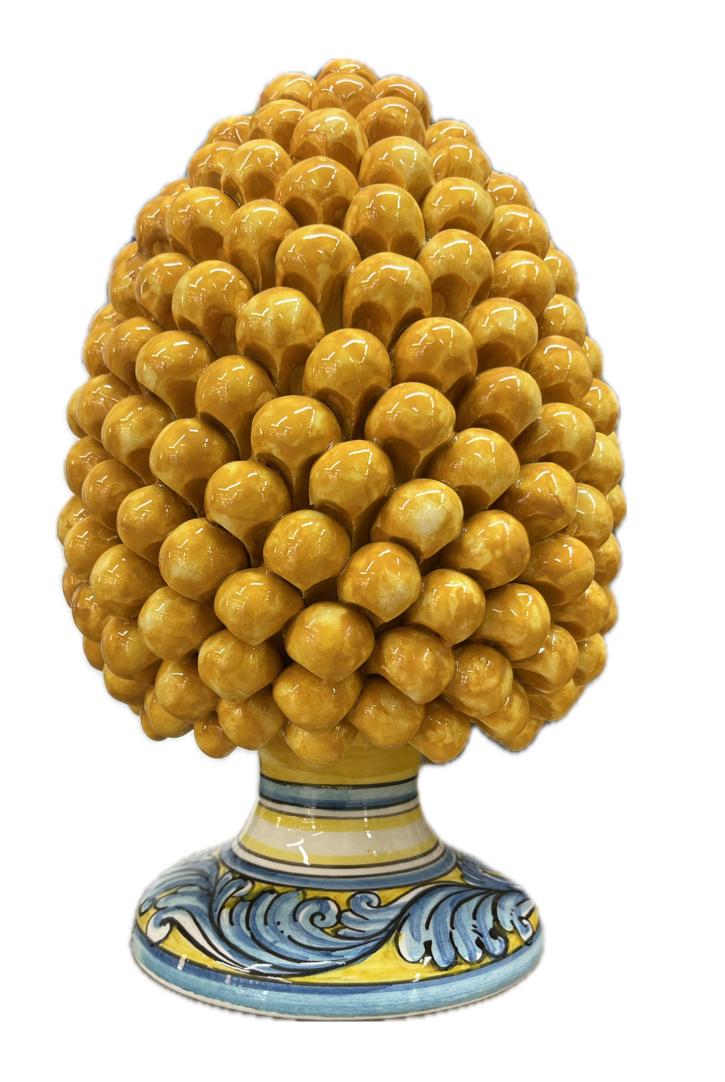 Pigna siciliana in ceramica giallo senape con base decorata Produzione artigianale di Caltagirone h.30cm