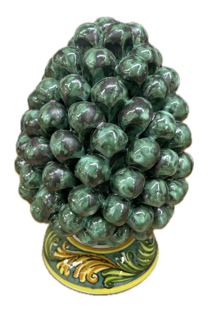 Pigna siciliana in ceramica verde ramina Produzione artigianale di Caltagirone h.20cm