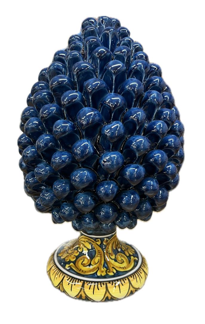 Pigna siciliana in ceramica con piede decorato Produzione artigianale di Caltagirone H 32cm