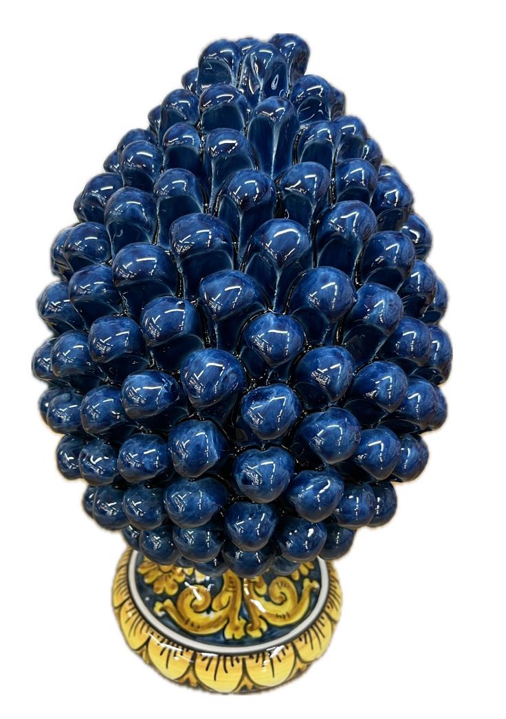 Pigna siciliana in ceramica con piede decorato Produzione artigianale di Caltagirone H 32cm