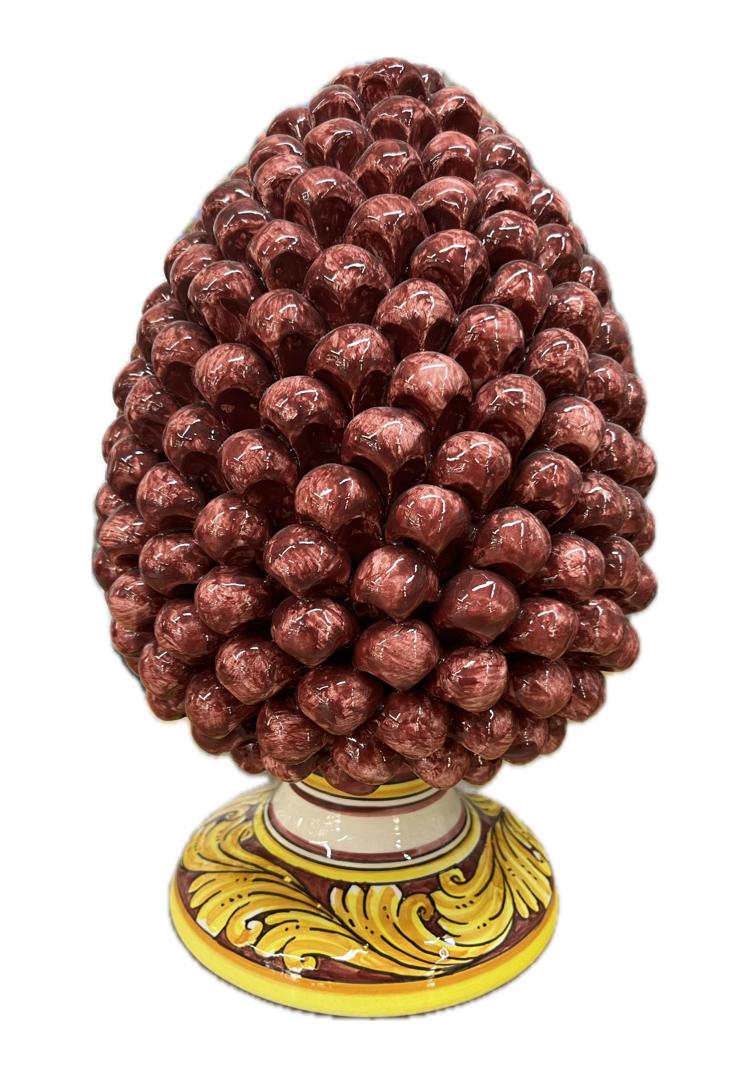 Pigna siciliana in ceramica bordeaux con base decorata Produzione artigianale di Caltagirone h.30cm