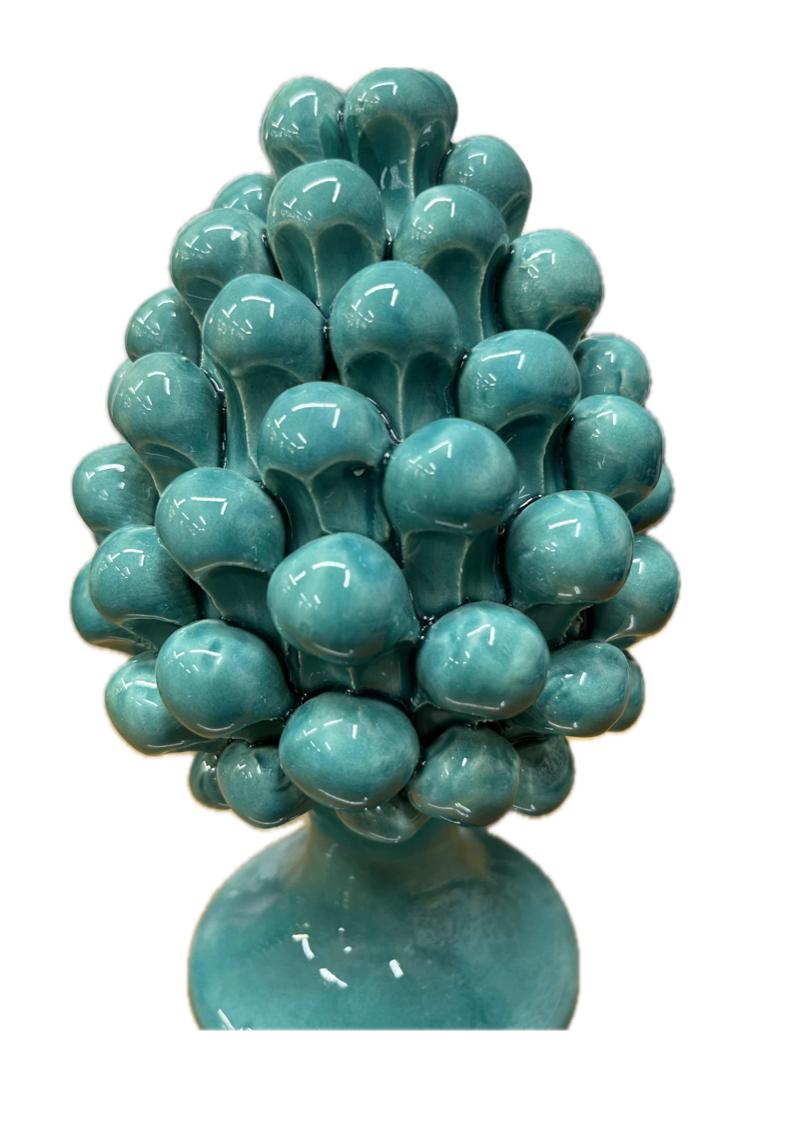 Pigna siciliana in ceramica monocolore verde acqua Produzione artigianale di Caltagirone H 15cm