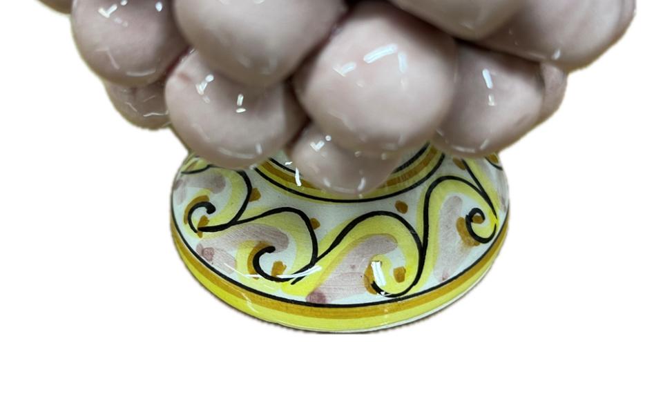Pigna siciliana in ceramica con piede decorato rosa Produzione artigianale di Caltagirone H 15cm