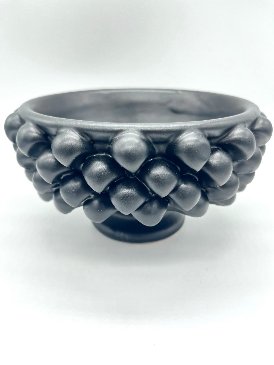 Ciotola pigna svuota tasche o porta caramelle decoro nero opaco in ceramica siciliana Produzione artigianale di Santo Stefano di Camastra Diametro 16cm