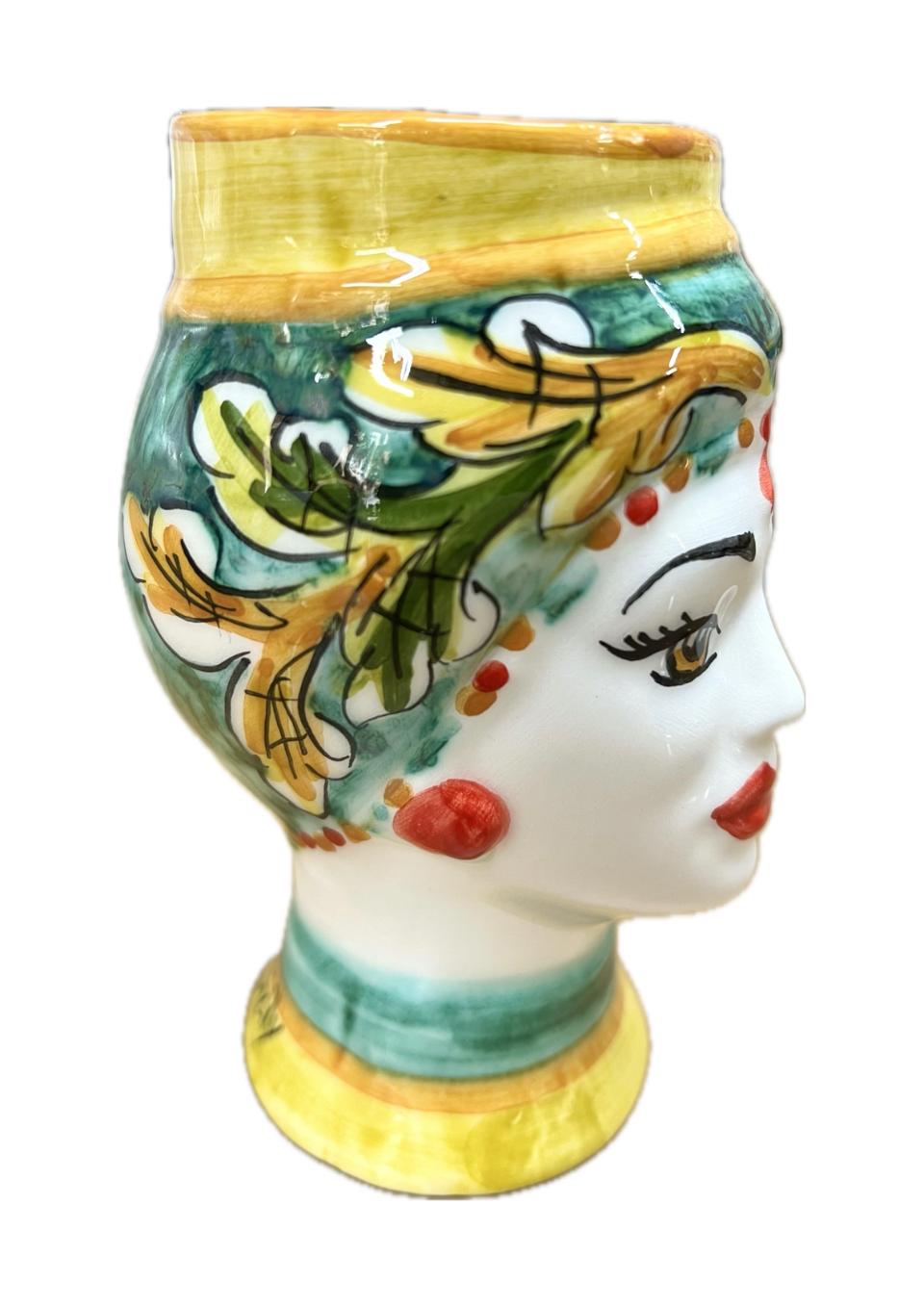 Teste di moro modello Token verde con ornato giallo Produzione artigianale di Caltagirone h.14 cm