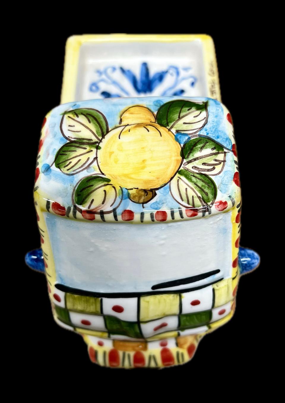 Moto Ape Piaggio in ceramica siciliana decoro carretto con fichi d'india e limoni Produzione artigianale di Santo Stefano di Camastra lunghezza 25cm