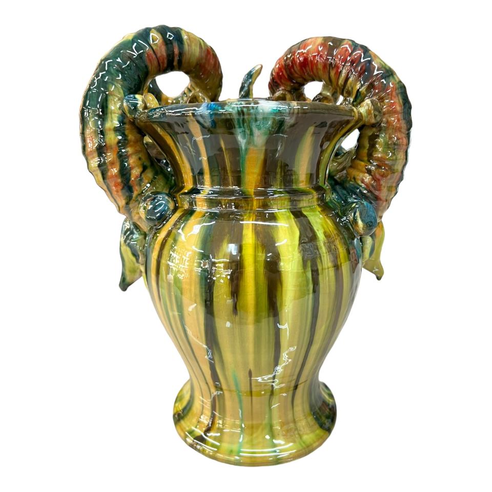 Testa di moro collezione I Miti modello Satiro Filottete colore giallo verde e rosso Produzione artigianale di Santo Stefano di Camastra h.30 cm