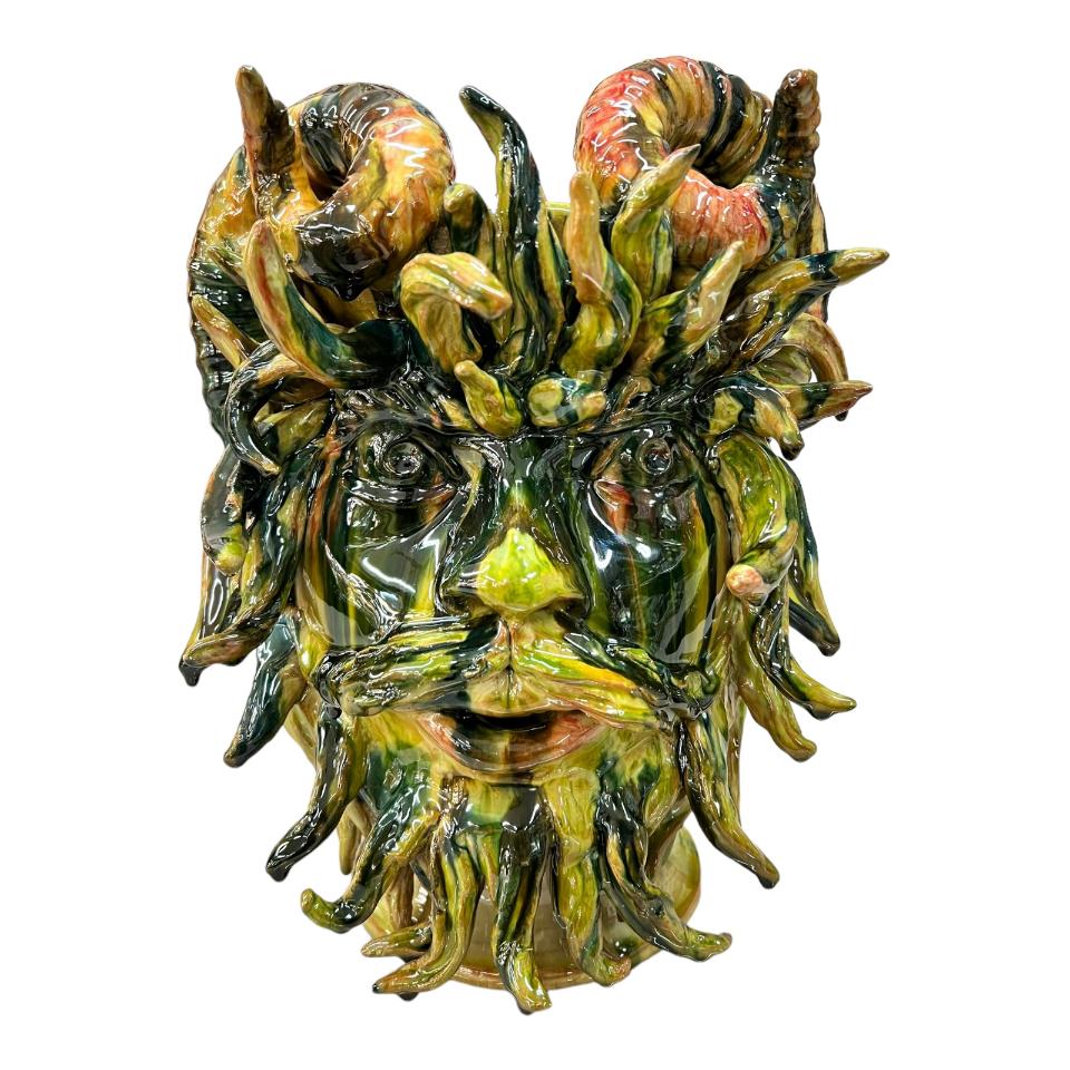 Testa di moro collezione I Miti modello Satiro Filottete colore giallo verde e rosso Produzione artigianale di Santo Stefano di Camastra h.30 cm
