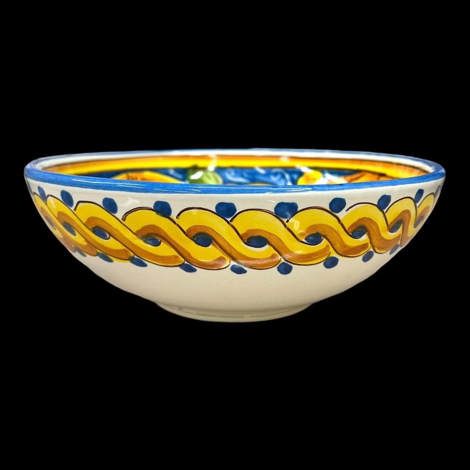 Ciotola centrotavola in ceramica siciliana con limoni decoro blu e giallo barocco Produzione artigianale di Santo Stefano di Camastra Diametro 30cm