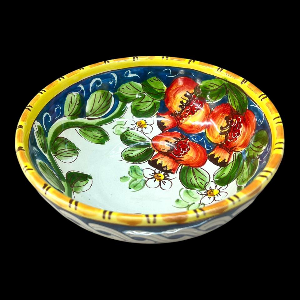 Ciotola centrotavola in ceramica siciliana con melograni decoro blu e bianco Produzione artigianale di Santo Stefano di Camastra Diametro 20cm