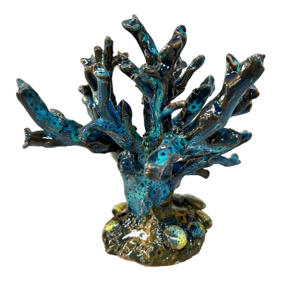 Corallo ornamentale in ceramica siciliana colore blu marino Produzione artigianale di Palermo h.15cm