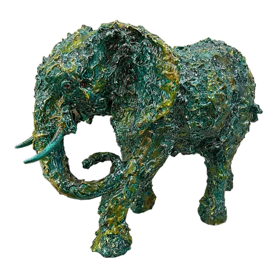 Elefante portafortuna gigante in ceramica siciliana colore verde Produzione artigianale di Palermo lunghezza 45cm