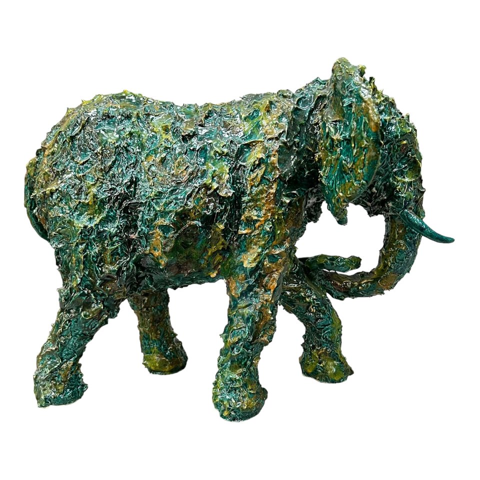 Elefante portafortuna gigante in ceramica siciliana colore verde Produzione artigianale di Palermo lunghezza 45cm