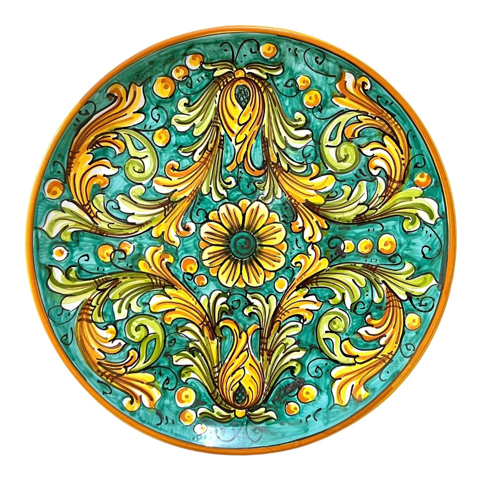 Piatto ornamentale da parete in ceramica siciliana fondo verde decoro ornato barocco giallo Produzione artigianale di Caltagirone Diametro 37cm