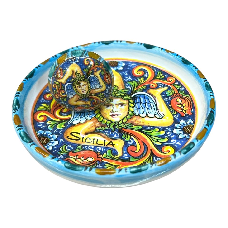 Sottobottiglia con tappo in ceramica siciliana decoro trinacria Produzione artigianale di Santo Stefano di Camastra Diametro 12cm