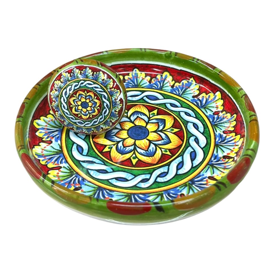 Sottobottiglia con tappo in ceramica siciliana decoro maiolica Produzione artigianale di Santo Stefano di Camastra Diametro 12cm