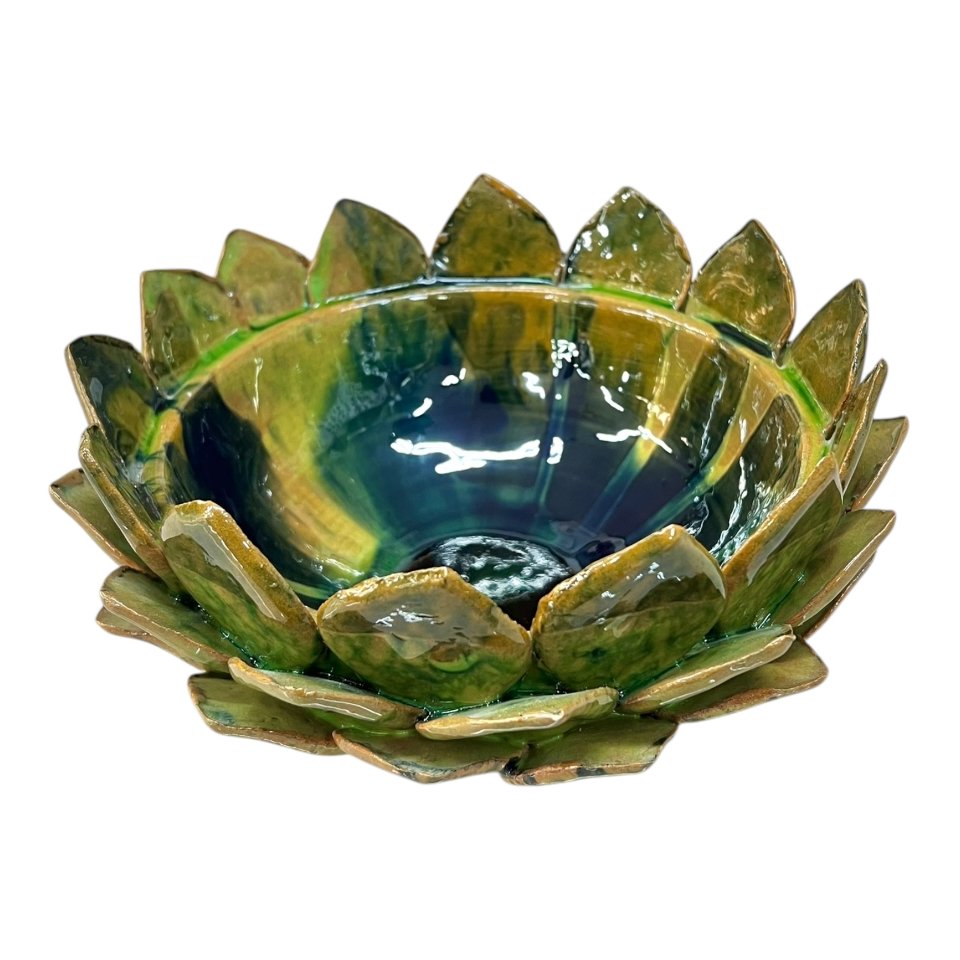 Centrotavola foglie di carciofo decoro verde kaleido Produzione artigianale di Santo Stefano di Camastra Diametro 20cm