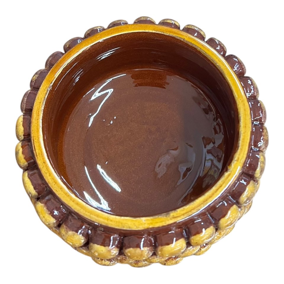 Ciotola pigna svuota tasche o porta caramelle in ceramica siciliana decoro mattone e giallo oro Produzione artigianale di Santo Stefano di Camastra Diametro 15cm