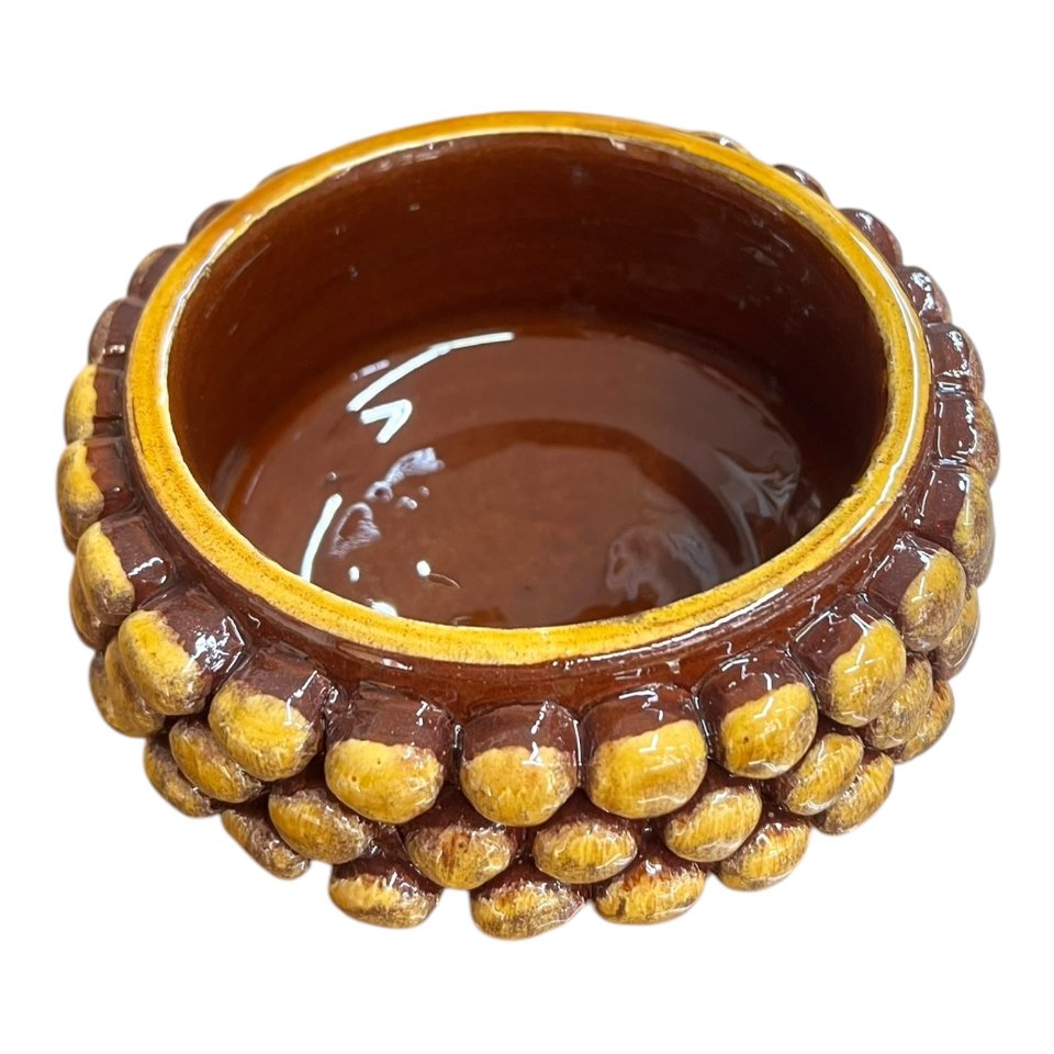 Ciotola pigna svuota tasche o porta caramelle in ceramica siciliana decoro mattone e giallo oro Produzione artigianale di Santo Stefano di Camastra Diametro 15cm