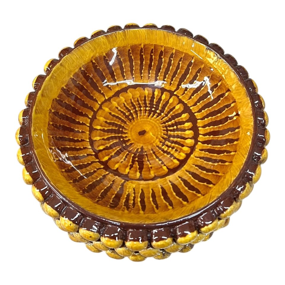 Ciotola pigna svuotatasche o porta caramelle in ceramica siciliana decoro giallo oro e mattone Produzione artigianale di Santo Stefano di Camastra Diametro 18cm