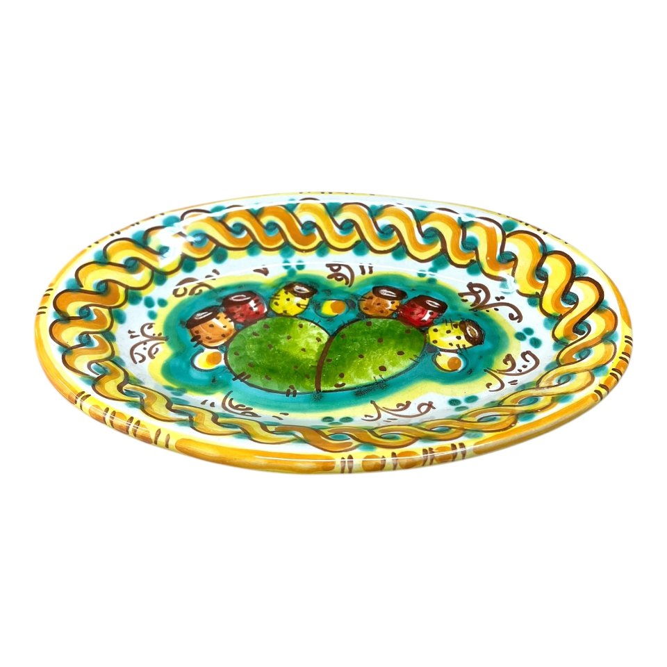 Piatto ornamentale ovale da parete in ceramica siciliana con fichi d'india Produzione artigianale di Caltagirone Lunghezza 22cm