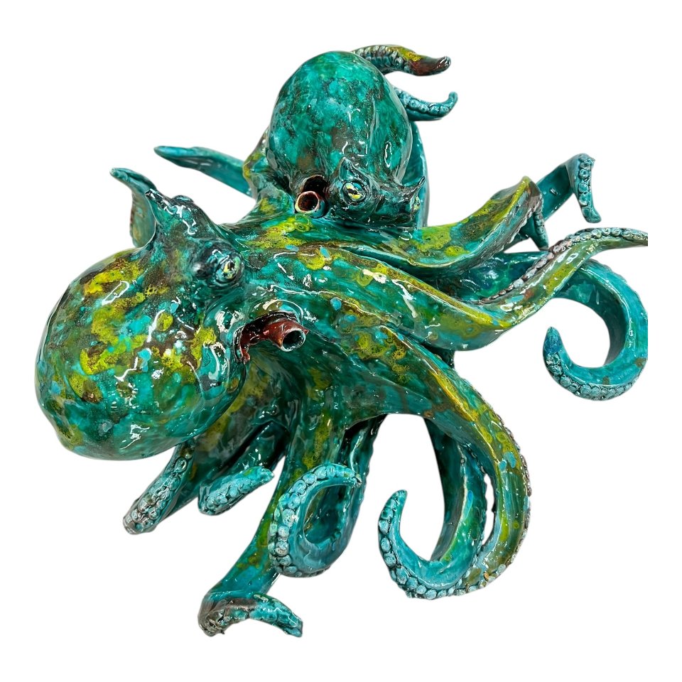 Scultura Polpo combattente in ceramica siciliana decoro blu marino e giallo Produzione artigianale di Palermo lunghezza 30cm