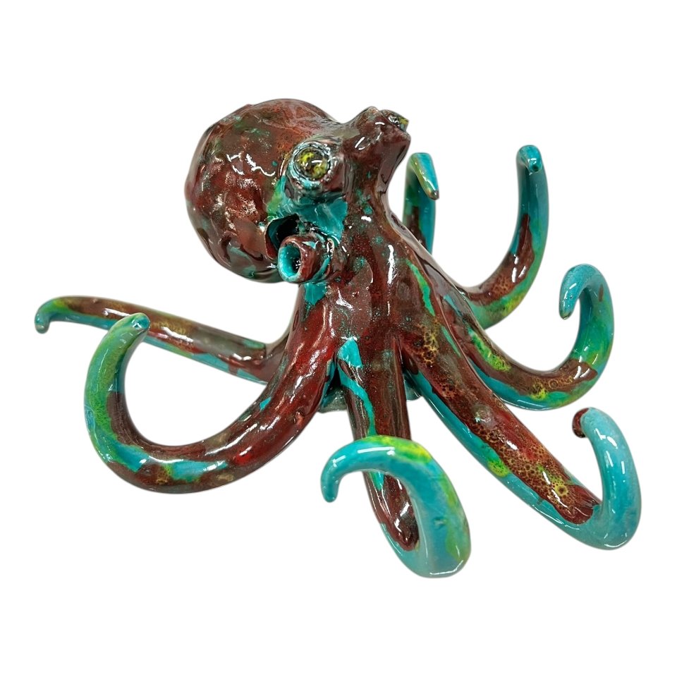 Polpo in ceramica siciliana decoro blu e rosso Produzione artigianale di Palermo lunghezza 15cm