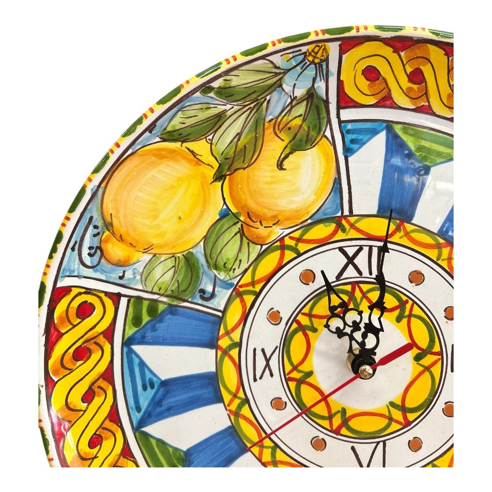 Orologio da parete in ceramica siciliana decoro siciliano con fichi d’india e limoni Produzione artigianale di Santo Stefano di Camastra Diametro 30cm