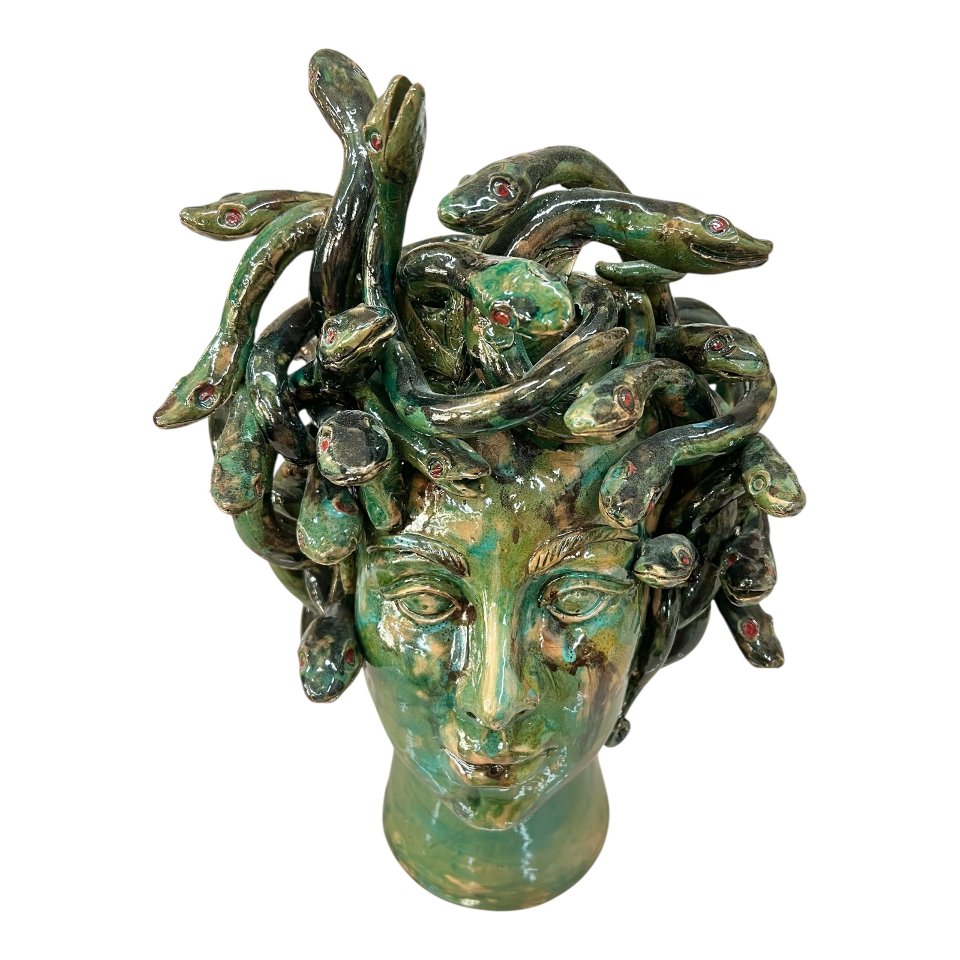 Testa di moro collezione I Miti modello Medusa decoro verde con sfumature terracotta Produzione artigianale di Palermo h.40cm