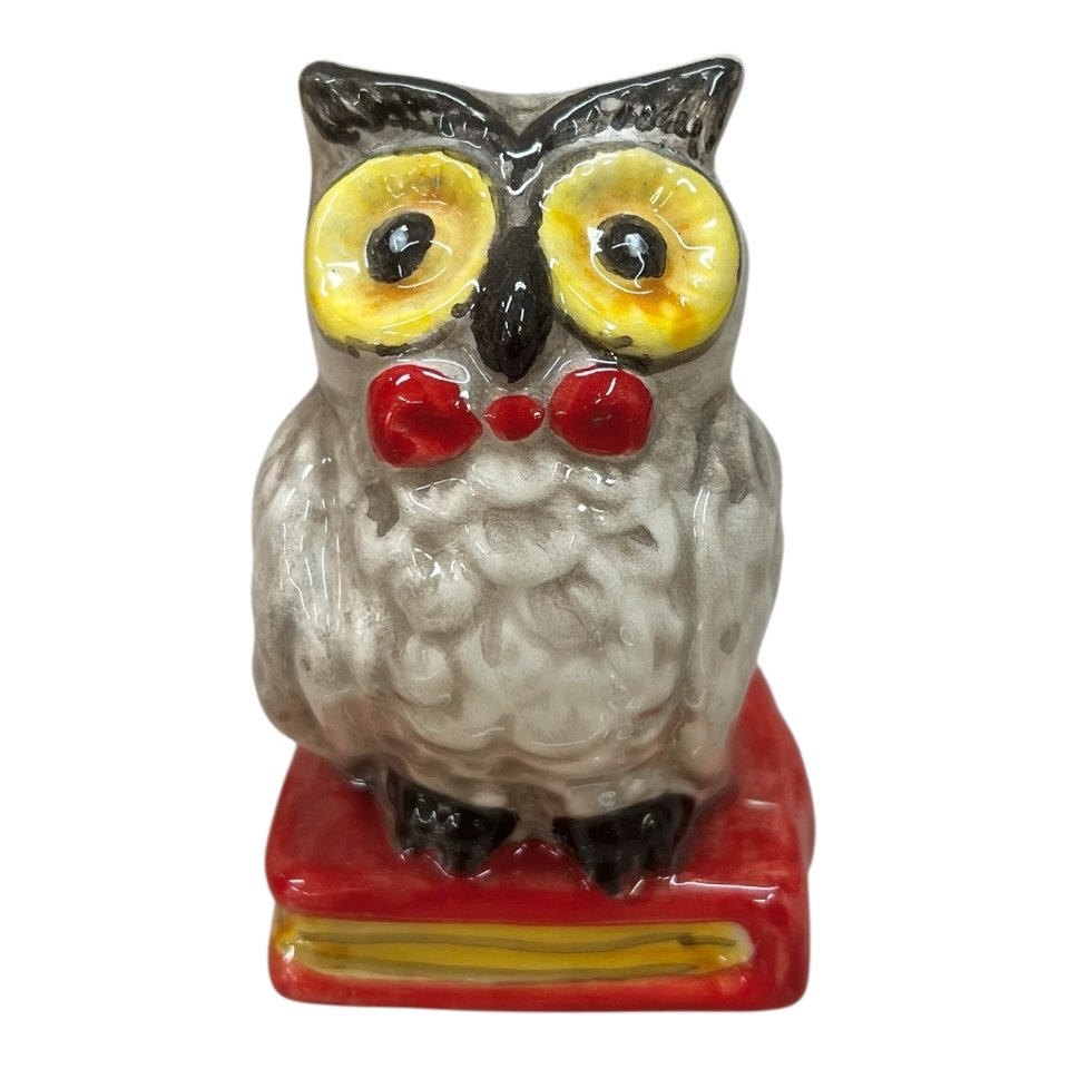 Gufo su libro in ceramica siciliana Produzione artigianale di Caltagirone h.10cm